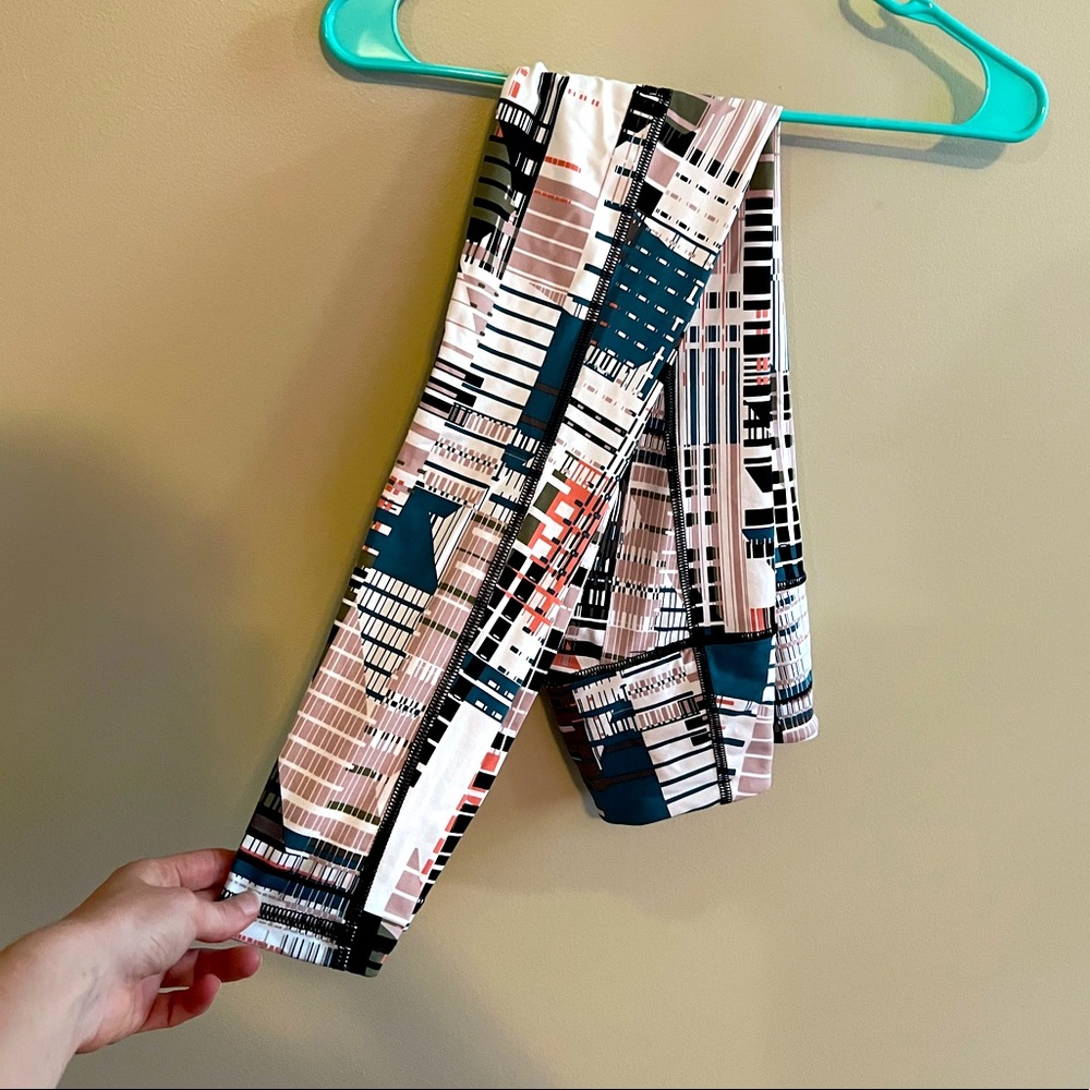 Victoria’s Secret Fun Printed Leggings